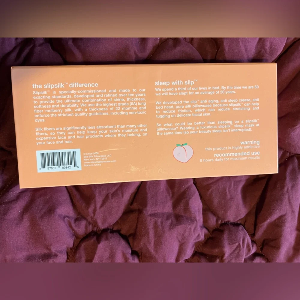 Slip Silk Sleep Mask with Peach Pattern - Picture 3 of 3